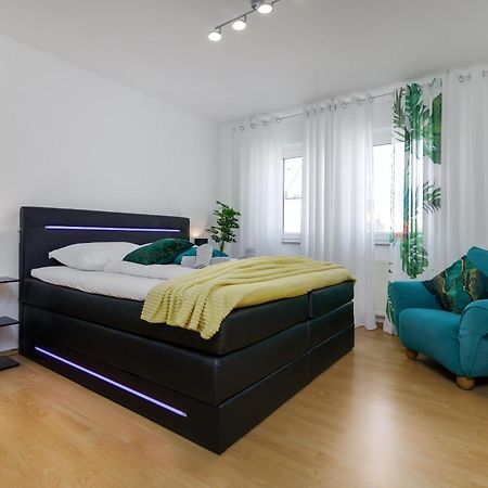 2 Zimmer Wohnung, Kueche, Bad, Balkon, Netflix Alzey Luaran gambar