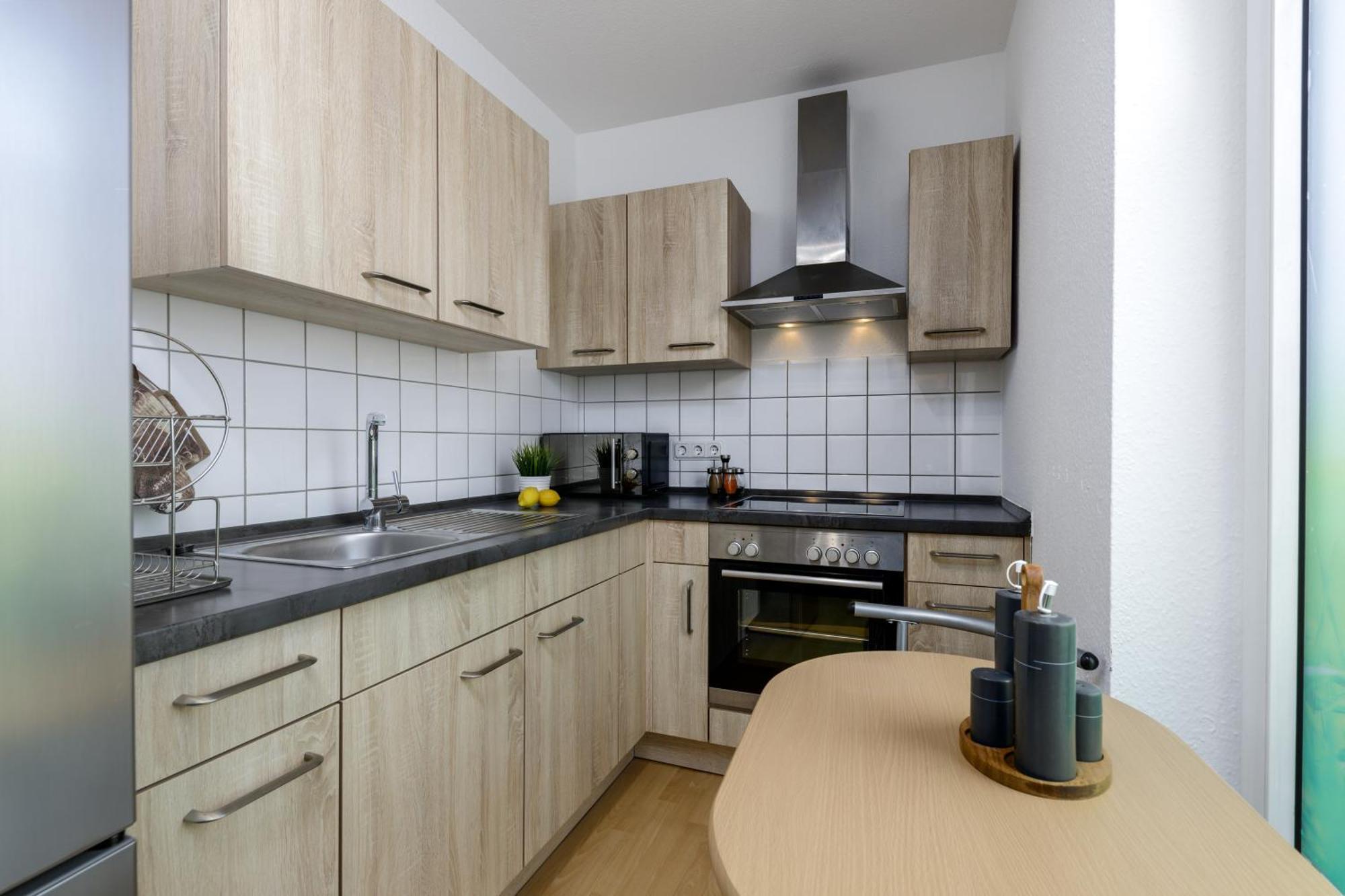2 Zimmer Wohnung, Kueche, Bad, Balkon, Netflix Alzey Luaran gambar